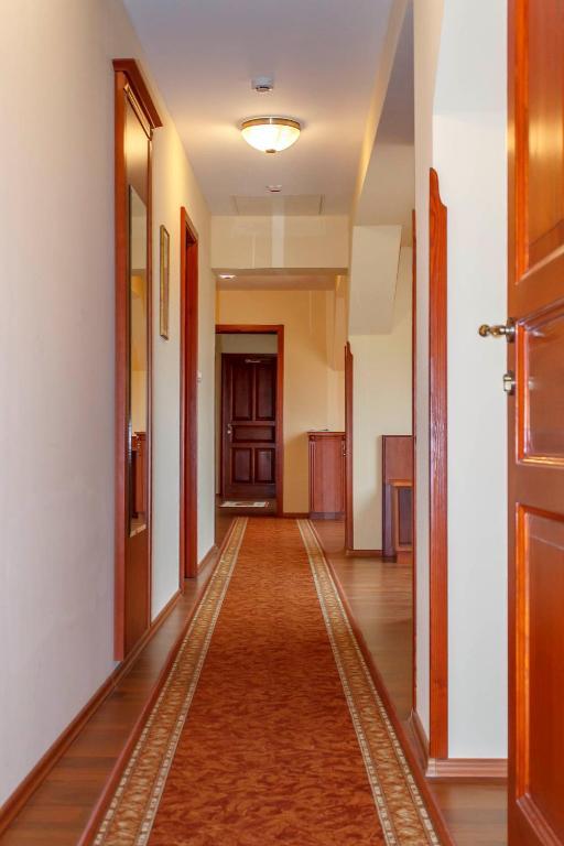 Pannon Hotel Bejelentkezes 20 Oraig, Check-In Until 20 O'Clock, Einchecken Bis 20 Uhr โมแฮชส์ ภายนอก รูปภาพ