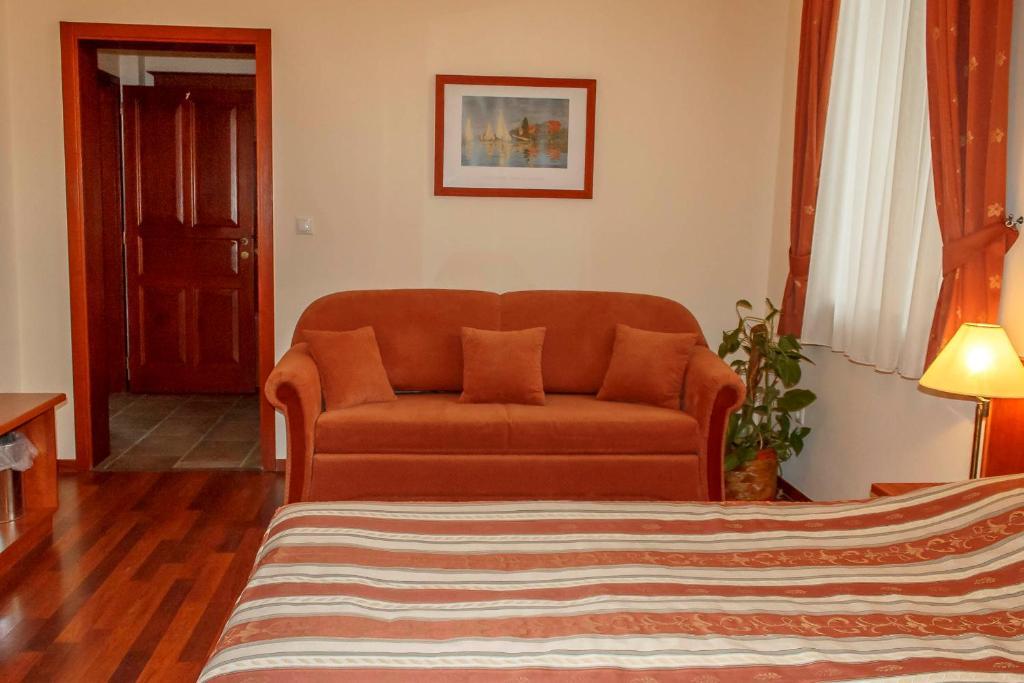 Pannon Hotel Bejelentkezes 20 Oraig, Check-In Until 20 O'Clock, Einchecken Bis 20 Uhr โมแฮชส์ ห้อง รูปภาพ