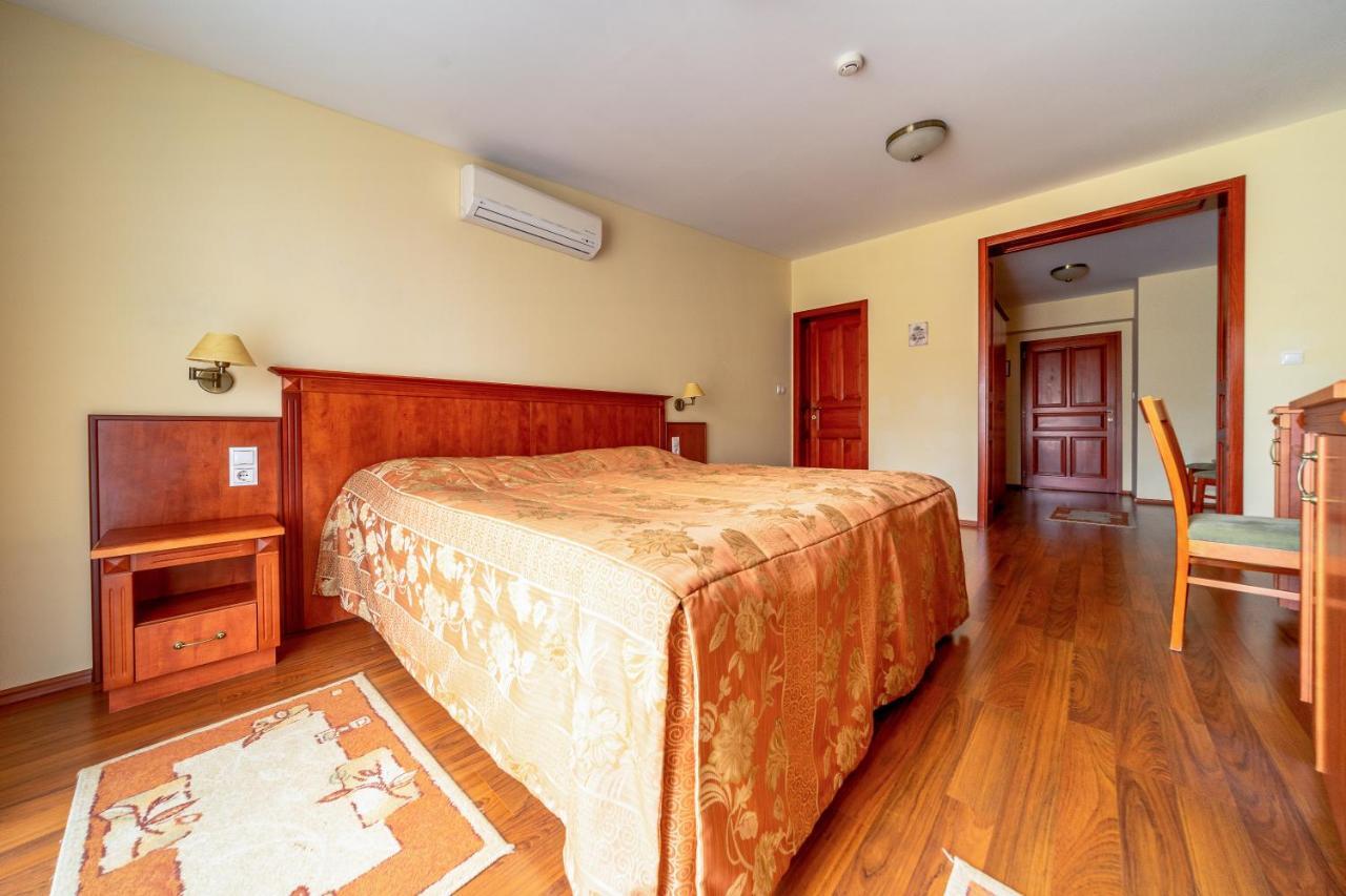 Pannon Hotel Bejelentkezes 20 Oraig, Check-In Until 20 O'Clock, Einchecken Bis 20 Uhr โมแฮชส์ ภายนอก รูปภาพ